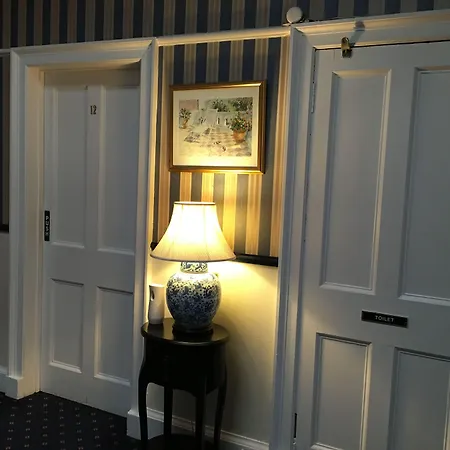 Allison House 17 Pensionat 3*