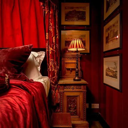 호텔 Prestonfield House 5*