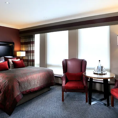 Hotel Marriott Holyrood 4*