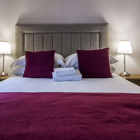 The Knight By Mansley Appart hôtel 4*