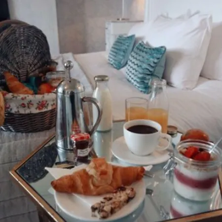 Szálloda Grove House 4*