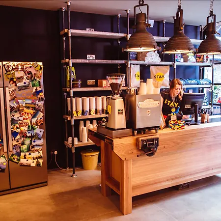 Stay Central Hotel מלון