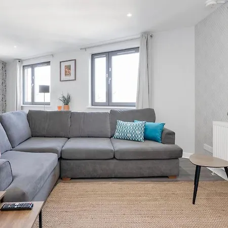 Leith's Bright Abode Apartman