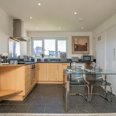 Northfield 1 Bedroom With Sofa Bed - Lejlighed *
