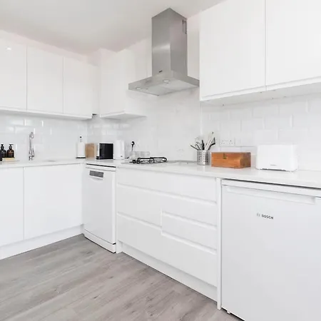 Leith's Bright Abode Edinburgh