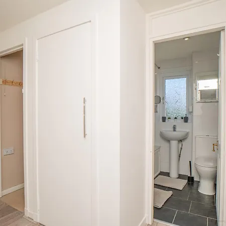 Northfield 1 Bedroom With Sofa Bed - Lejlighed *