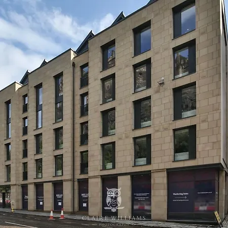 For Students Only - Kings Stables Road In Apartment