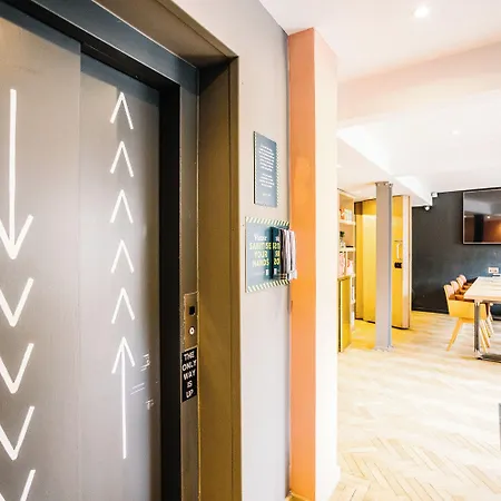 Grassmarket Отель