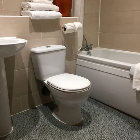 Fountain Court - Harris