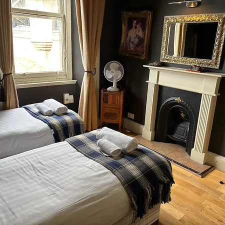 Apartment The Castle Esplanade Edinburgh