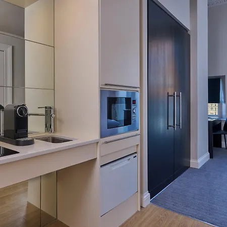 Fraser Aparthotel 4*