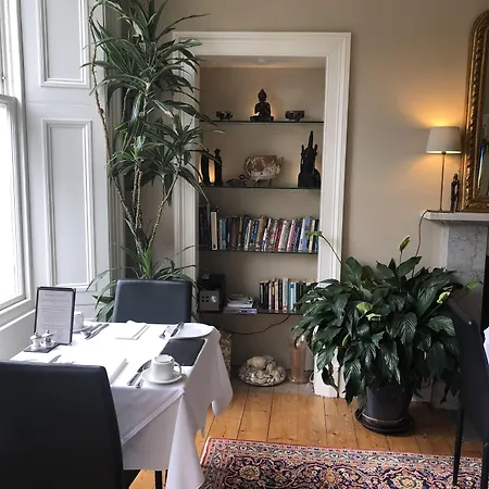 Sheridan Pensionat 4*