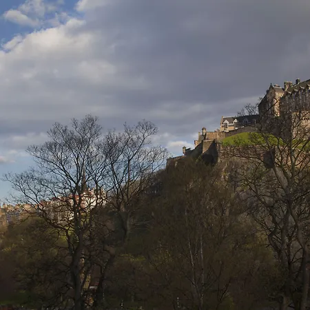 Radisson Collection Hotel, Royal Mile מלון