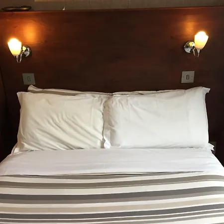 Hotell House