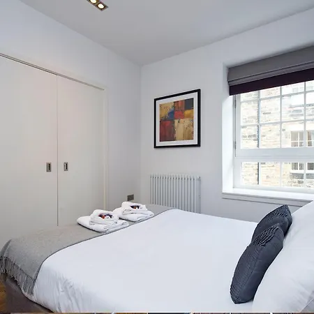 Destiny Scotland -the Malt House Edimburgo