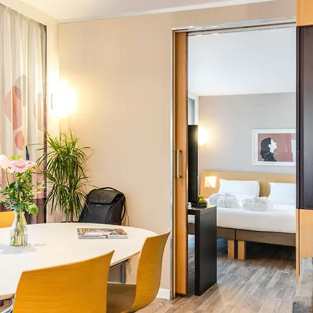 Novotel Park Отель