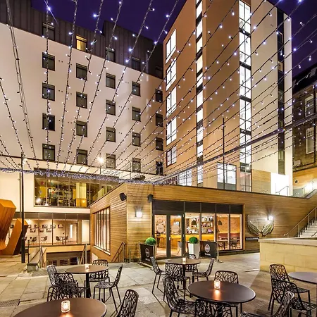 爱丁堡中心南桥 - 皇家大道宜必思酒店