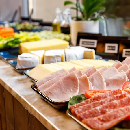 Ibis Styles St Andrew Square 3* エディンバラ