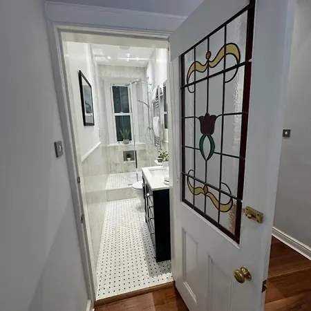 Daire Joivy Fantastic New Town Flat With Shared Garden