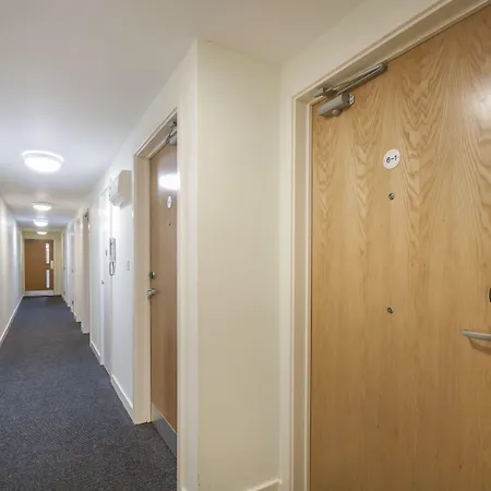 Beaverbank Place - Campus Apartman *