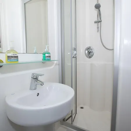 Beaverbank Place - Campus Apartman *