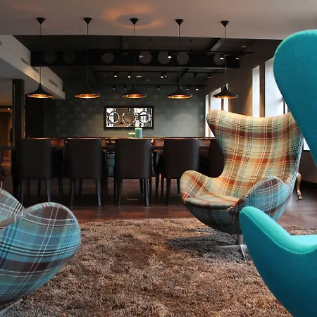 One Edinburgh-princes 3*