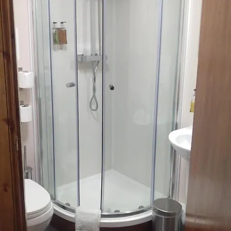 Cambridge House אדינבורו