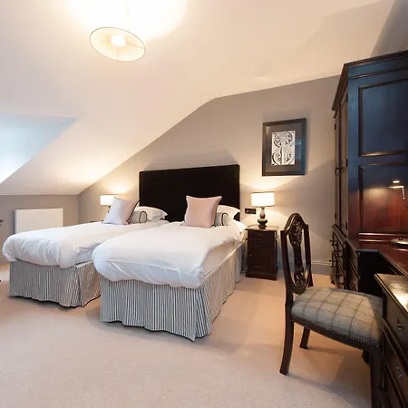 No11 Boutique & Brasserie 4*