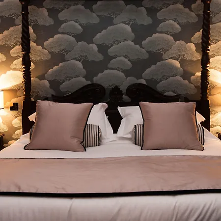 No11 Boutique & Brasserie Hotell Edinburg