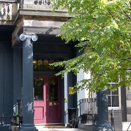 No11 Boutique & Brasserie Hotell 4*