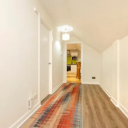 Joivy Lovely Flats Near The Centre Edinburgh