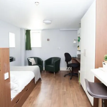 Unite Students - Sugarhouse Close - Royal Mile *