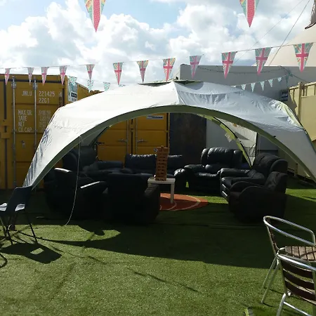호스텔 Containers *