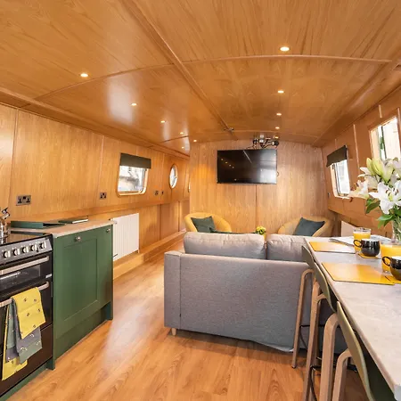 - Houseboats ספינת מלון אדינבורו