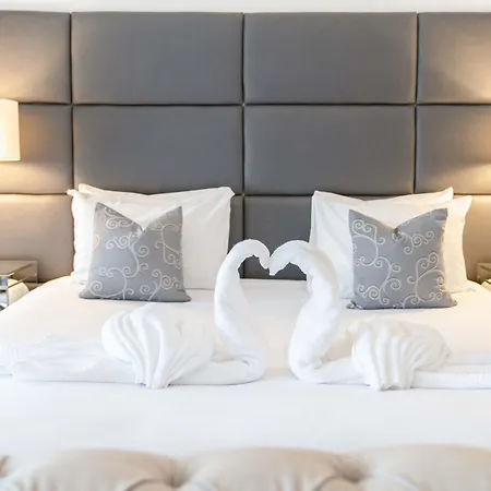 Apartahotel Castle 4*