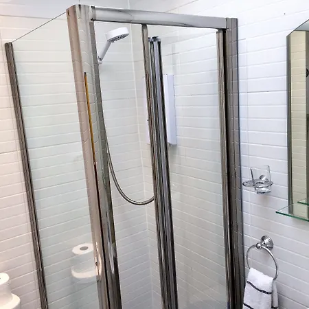 Bed & Breakfast 16 Pilrig 3*