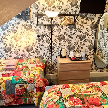 Bed & Breakfast 16 Pilrig 3*