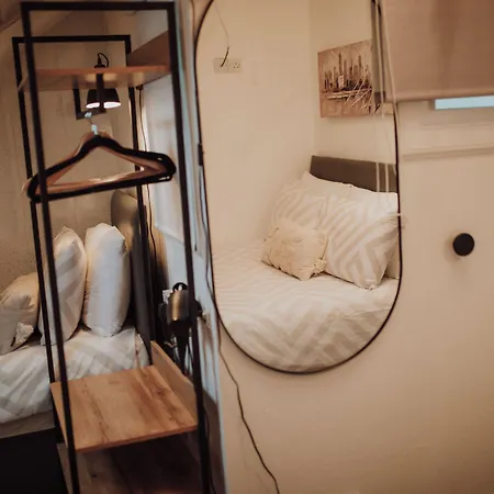 16 Pilrig 3* Edimburgo