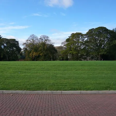 En-suite Double Bedroom With Pentland Hill View