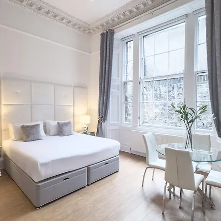 Hanover 71 Gasthof Edinburgh