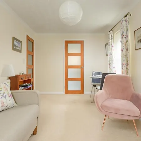 Lovely - Craighouse Gardens Apartment *