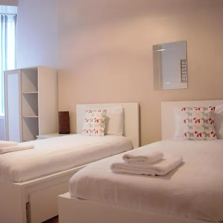 Daire Elm Row Spacious And