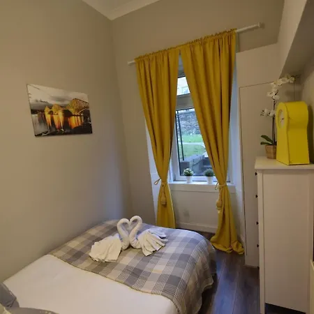 Apartamento Slateford House Ground Floor Main Door Edimburgo