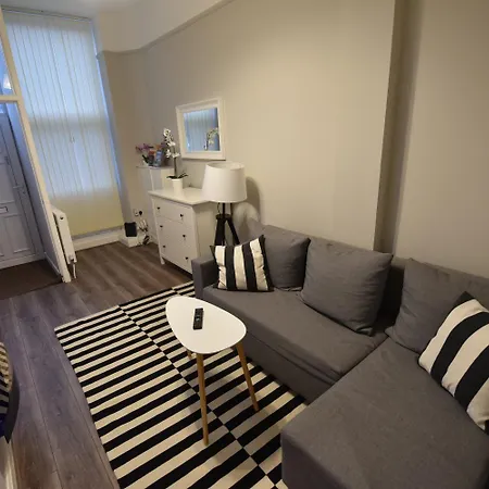 Lägenhet Slateford House Ground Floor Main Door