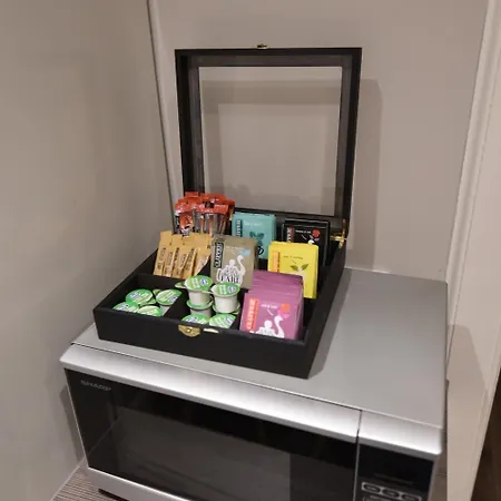 Slateford House Ground Floor Main Door * Edinburg