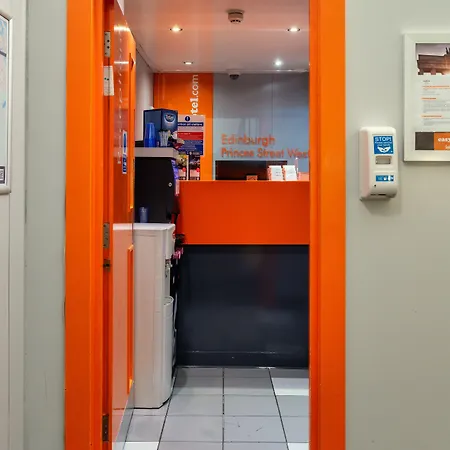 Easyhotel 2* Edimburgo