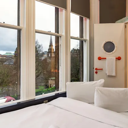 Easyhotel 2* Edimburgo