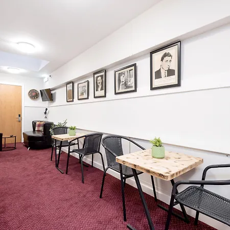 Smith Place 3* Эдинбург