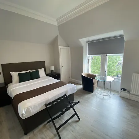 No6 West Coates אדינבורו