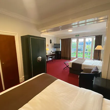 No6 West Coates אדינבורו